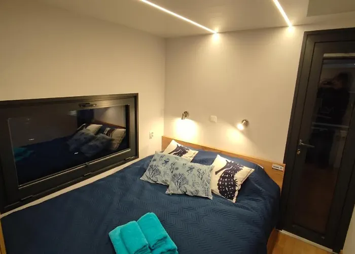 Houseboat Water King Plywajacy Dom Na Wodzie, 7 Os Vratislav