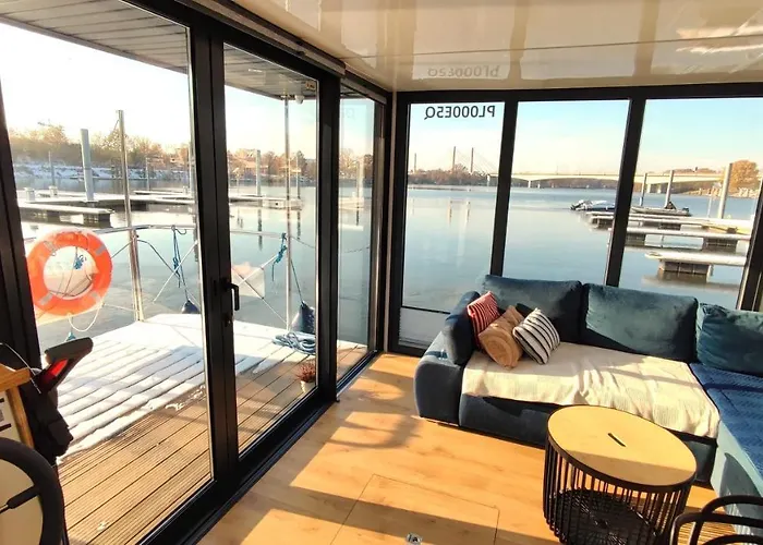 Houseboat Water King Plywajacy Dom Na Wodzie, 7 Os * Vratislav