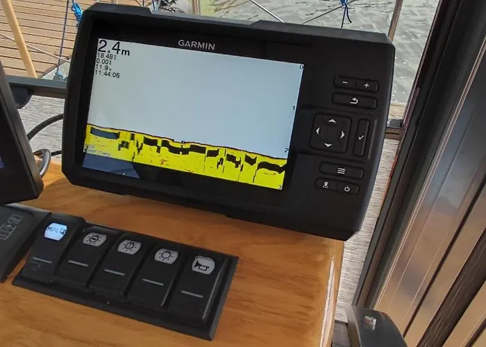 Apartmán Houseboat Water King Plywajacy Dom Na Wodzie, 7 Os *