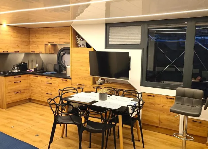 Houseboat Water King Plywajacy Dom Na Wodzie, 7 Os Appartement Wrocław